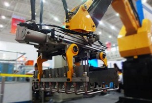 劳动力短缺催生机器人需求，上市公司加速布局自动化产业